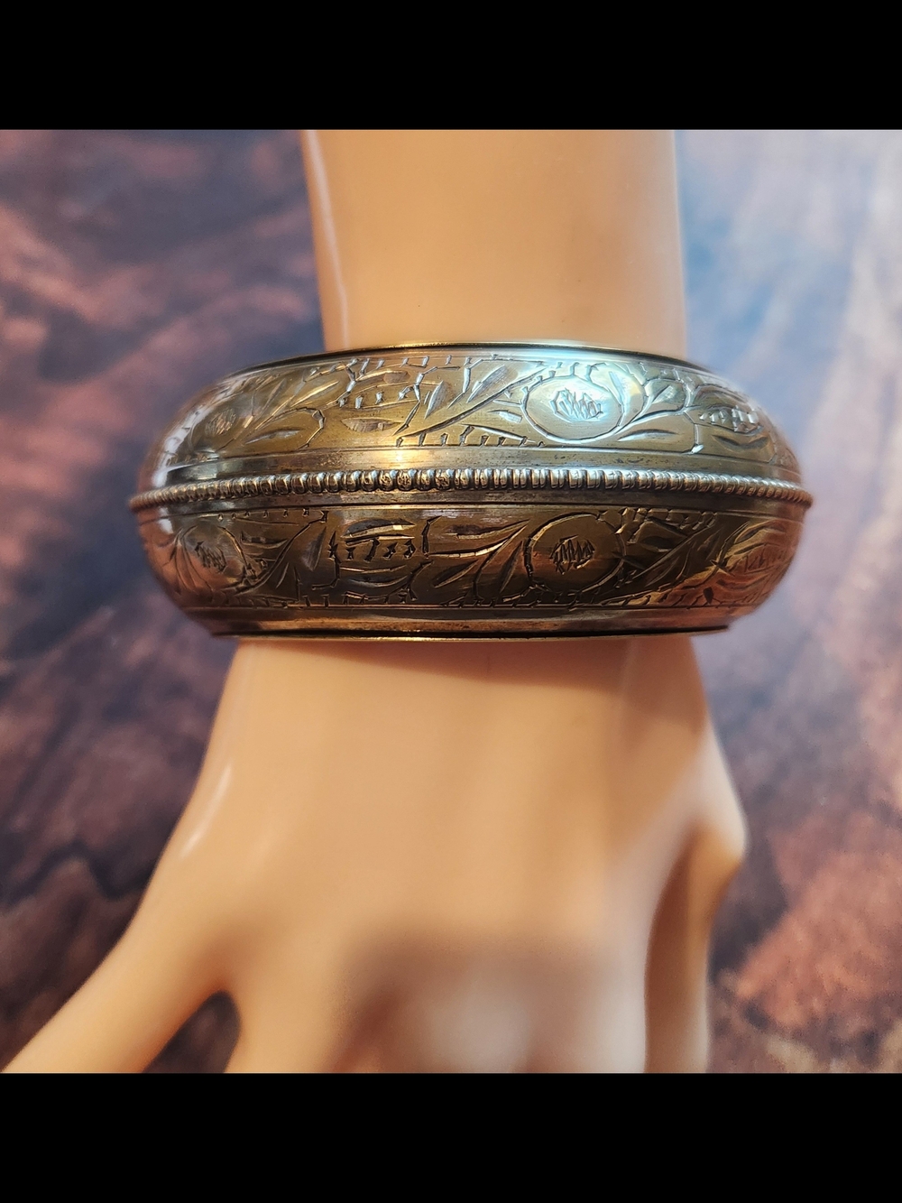 Engraved Brass Floral Bangle Bracelet - Gold Tone